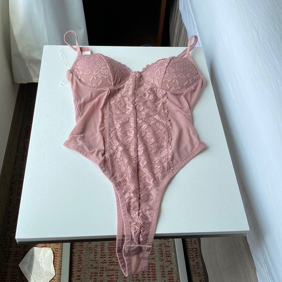 Hold Me Closer Lace Teddy - Rose - Picture 3 of 9